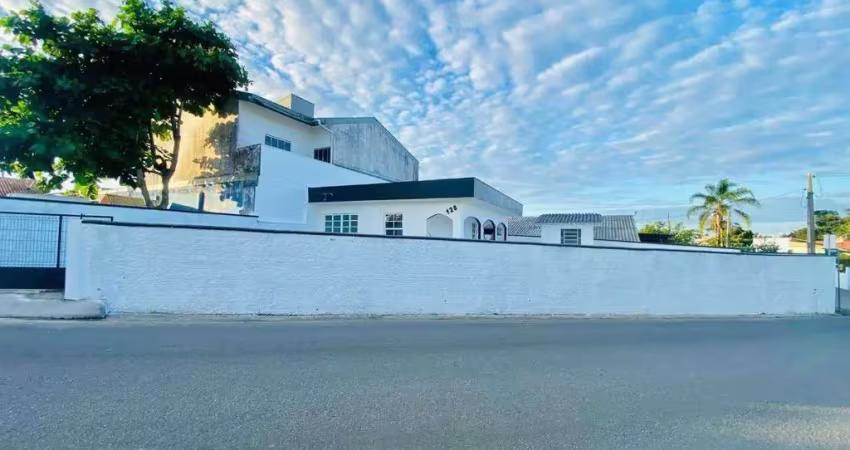 Casa com 2 dormitórios à venda, 80 m² por r$ 525.000,00 - centro - balneário piçarras/sc