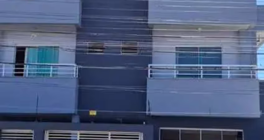 Apartamento com suíte e sacada no centro de navegantes