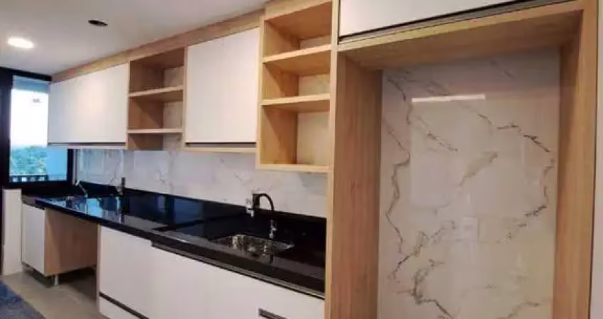 Apartamento térreo mobiliado em piçarras: conforto exclusivo e varanda!