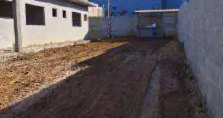 Terreno pronto para construir a apenas 1800 metros da praia