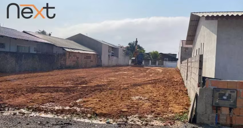 Terreno amplo a 1,5 km da praia – oportunidade única!