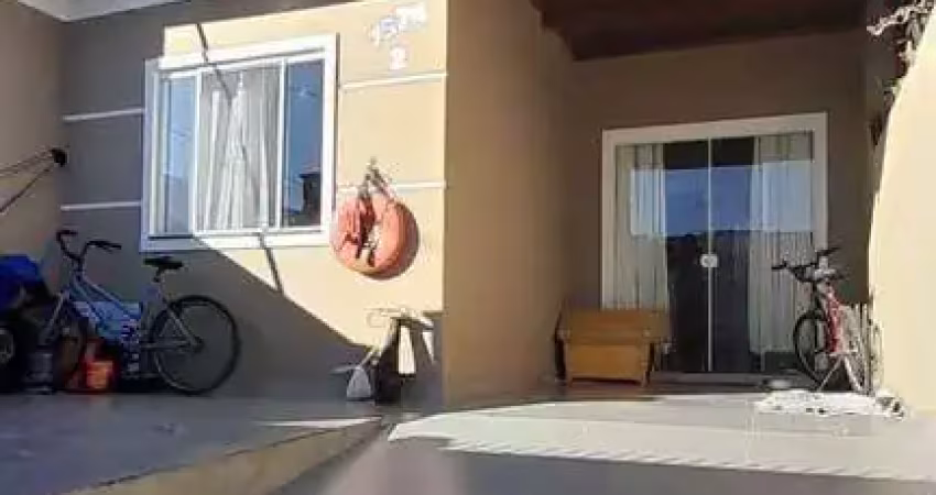 Casa em localização estratégica em penha, perto de tudo!