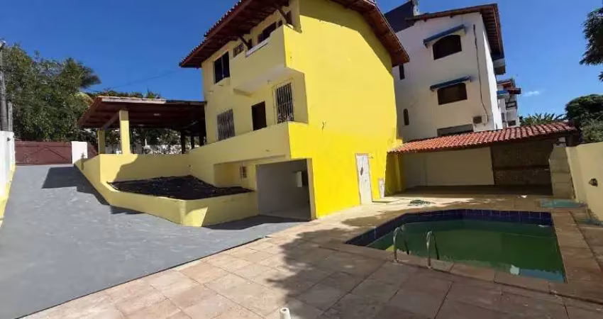 Casa com 4 quartos para alugar na AVENIDA PRAIA DE PAJUSSARA, S/N, 554, Vilas do Atlantico, Lauro de Freitas