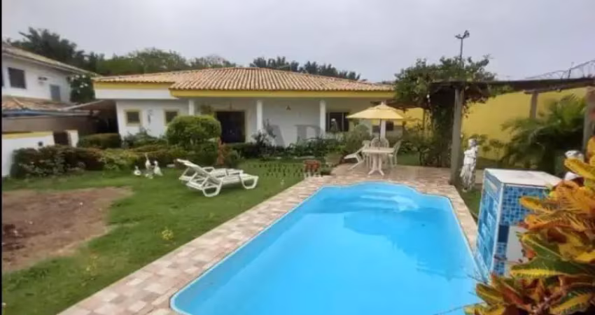 Casa em condomínio fechado com 3 quartos à venda na Avenida Luiz Tarquínio Pontes, 76, Buraquinho, Lauro de Freitas