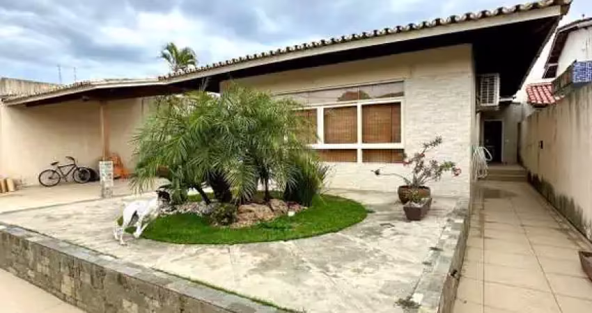Casa em condomínio fechado com 3 quartos à venda na Rua Praia de Copacabana, 86, Vilas do Atlantico, Lauro de Freitas