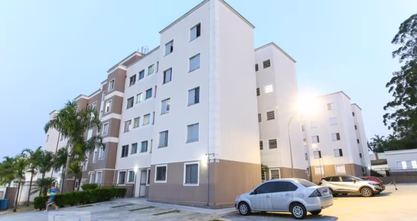 Apartamento com 2 dormitórios Jardim uira