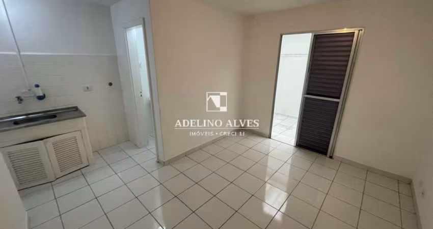 Vendo Studio Planalto Paulista, com 17,90, prédio de 03 andares