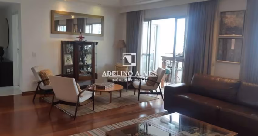 Vendo apartamento com 4 dormitórios sendo 1 suíte em Moema!