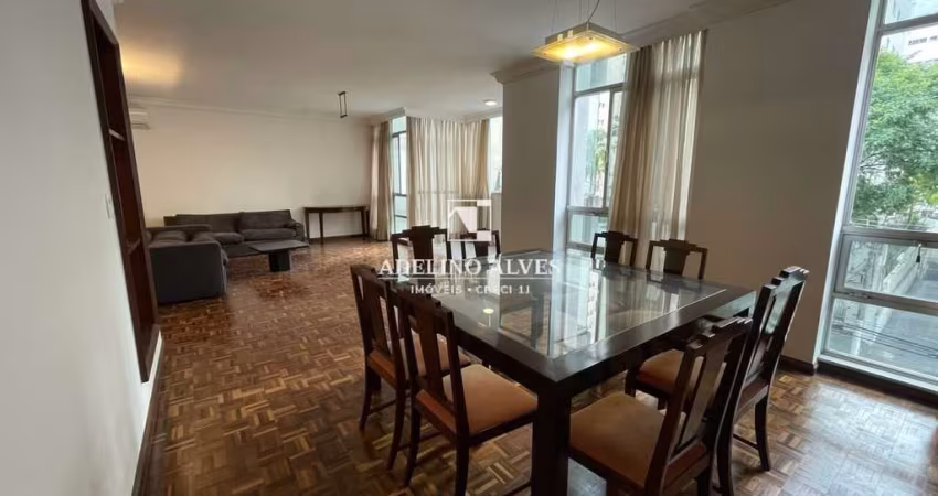 Vendo  Apartamento no Jardim América , 3 dormitórios e  277 m²