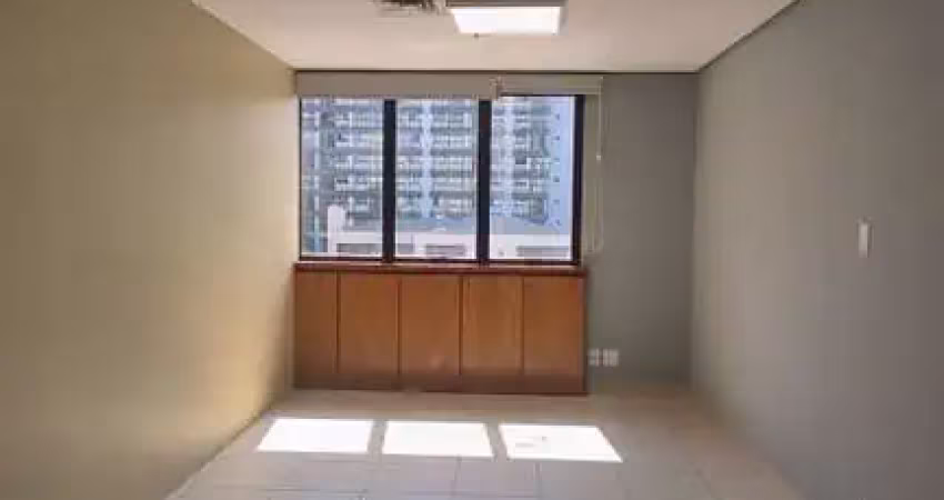 Sala comercial com 2 salas à venda na Rua Vieira de Morais, 420, Campo Belo, São Paulo