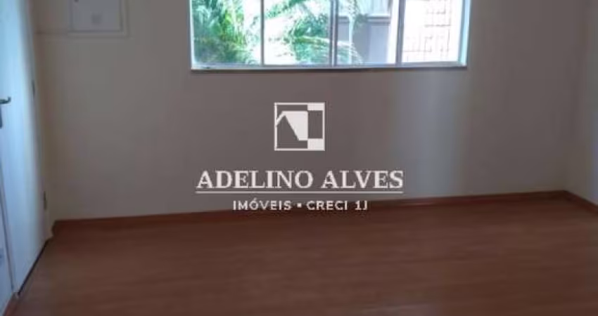 Alugo 3 dormitórios no Itaim