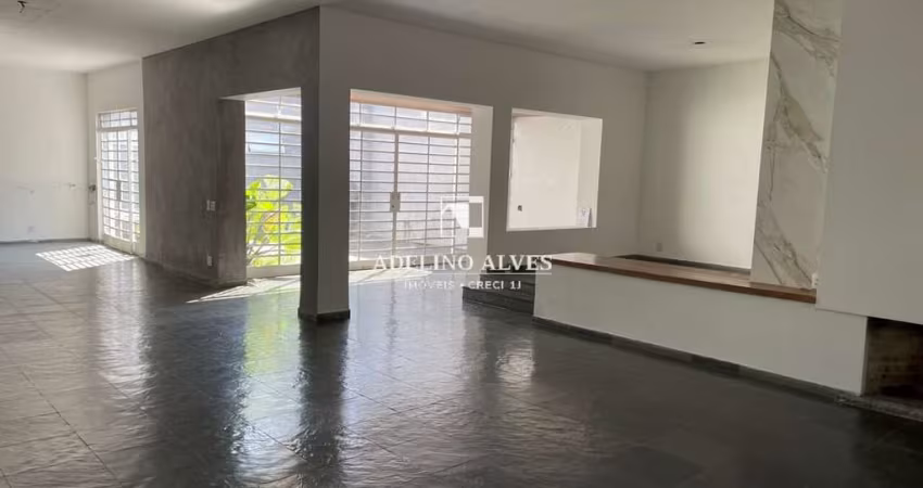 Alugo Casa Térrea no Jardim Paulistano 300 m2