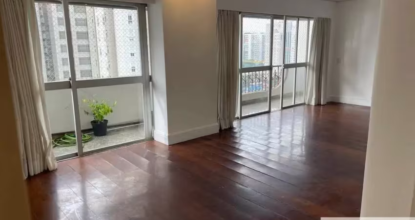Apartamento com 3 quartos para alugar na Alameda dos Arapanés, 628, Moema, São Paulo