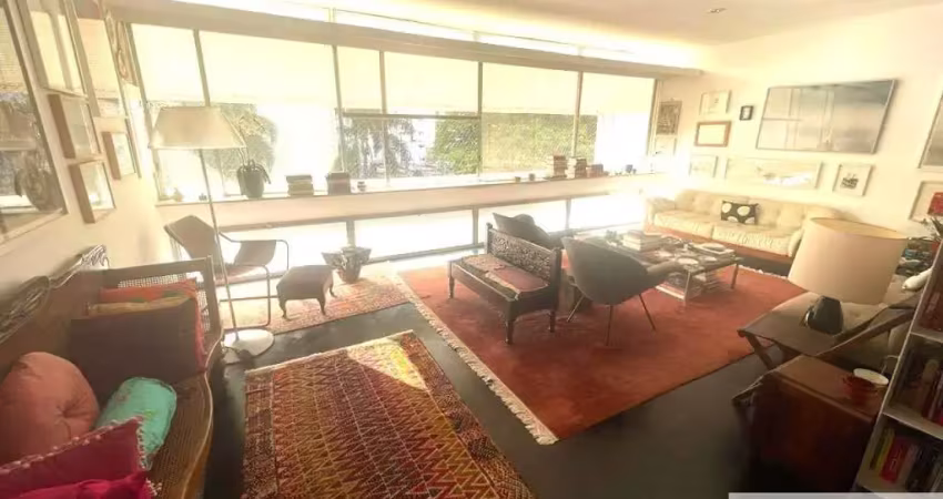 Alugo apto  jardim américa com 200 mts, 2 vagas e 03 dormitórios