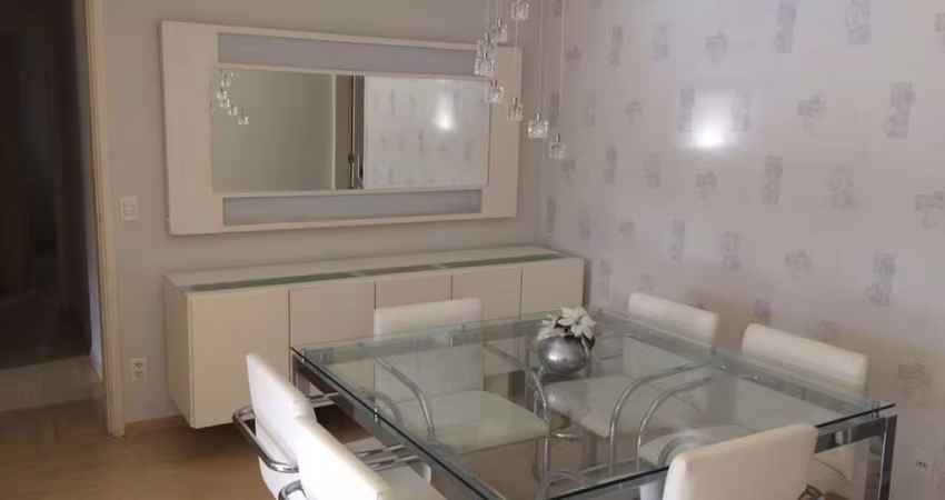 Apartamento a venda na Chácara Santo Antonio, com 3 dormitórios .