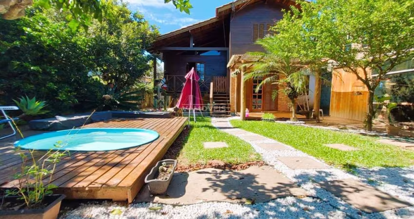 Casa para Venda em Florianópolis, São João do Rio Vermelho, 3 dormitórios, 1 suíte, 3 banheiros, 3 vagas