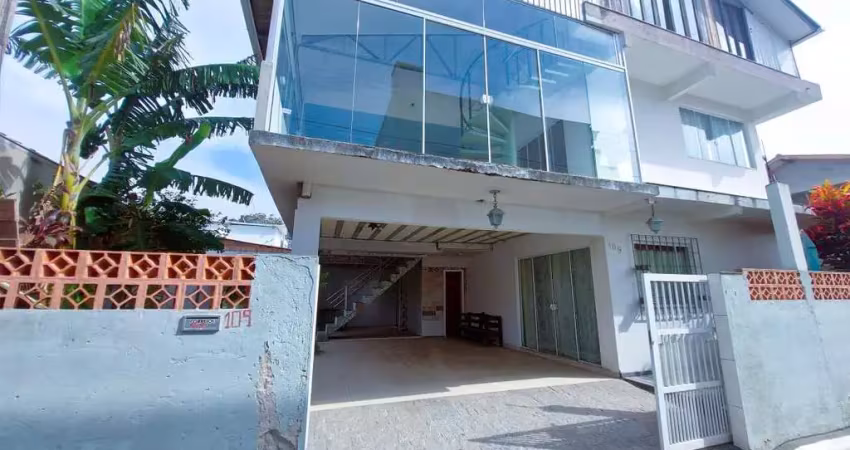 Casa para Venda em Florianópolis, Ponta das Canas, 3 dormitórios, 1 suíte, 3 banheiros, 2 vagas