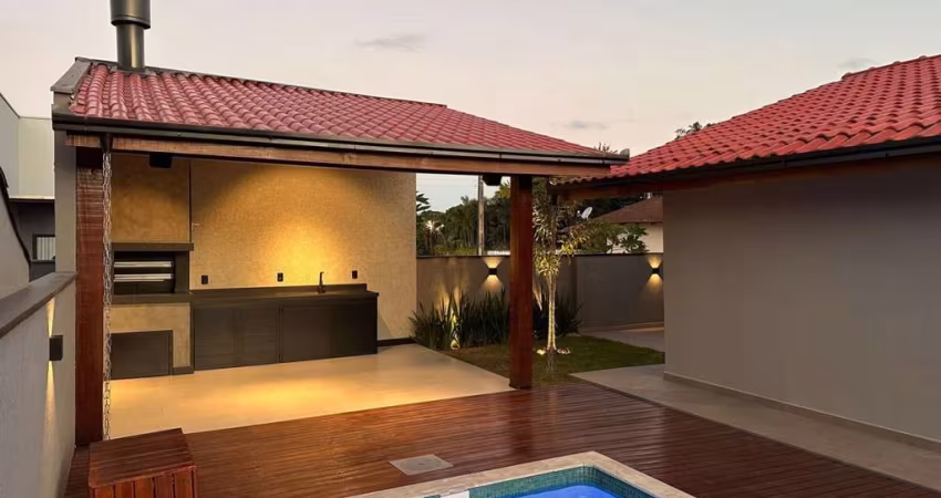 Casa para Venda em Barra Velha, Centro, 3 dormitórios, 1 suíte, 2 banheiros, 2 vagas