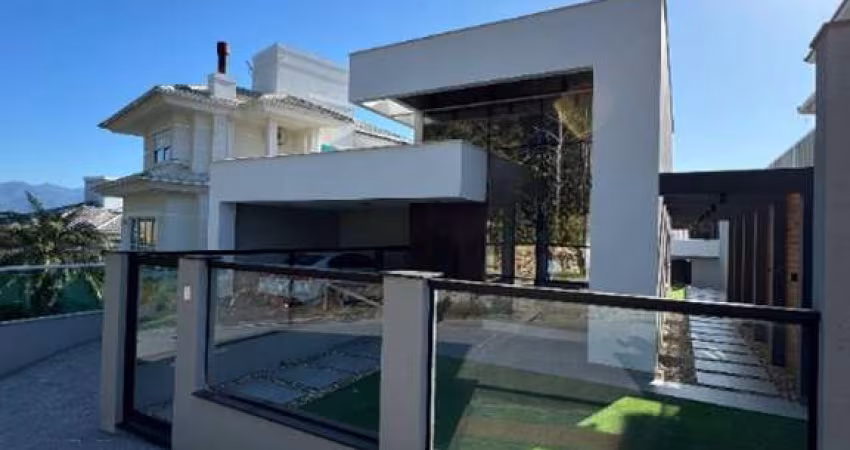 Linda Casa Alto Padrão no Pedra Branca - Palhoça