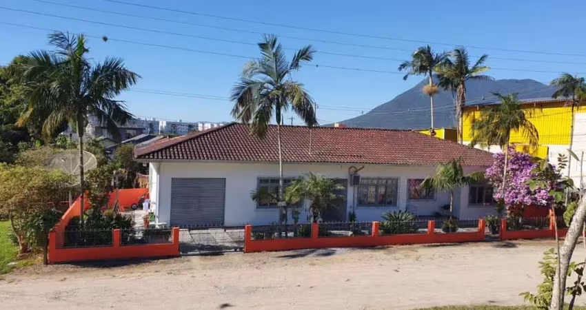 Casa com 4 quartos à venda na Rua Giovanni Pisano, 669, Aririu, Palhoça