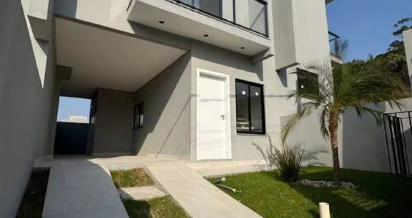 Sobrado de 3 dormitórios no Sertão do Maruim - São José