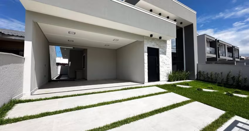 Maravilhosa Casa com 03 quartos com uma suíte na Palhoça - SC