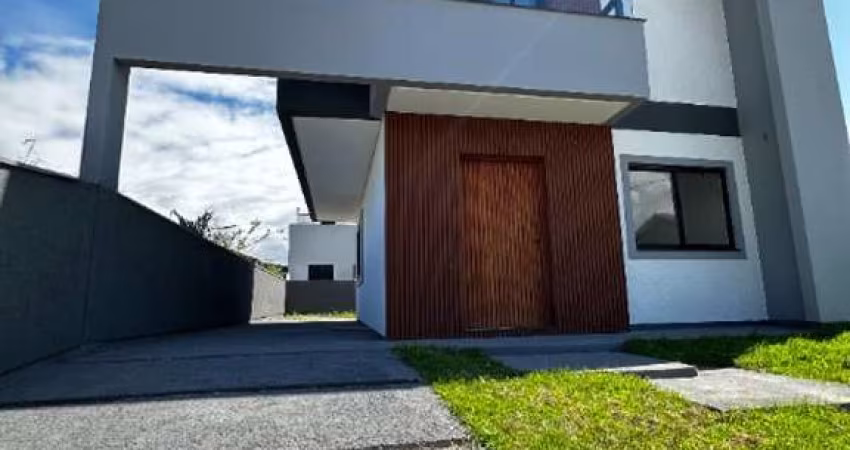Linda Casa Duplex com 03 quartos sendo uma suíte na Palhoça - SC