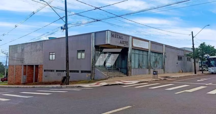 Terreno com barracão comercial Av. Carlos Gomes