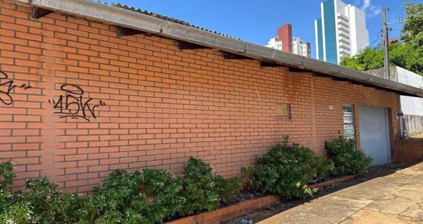 Casa comercial à venda no Centro, Cascavel 