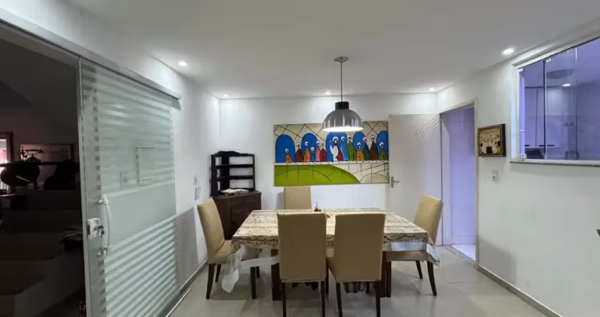 Linda Casa no Condomínio Girassol - Campo Grande RJ