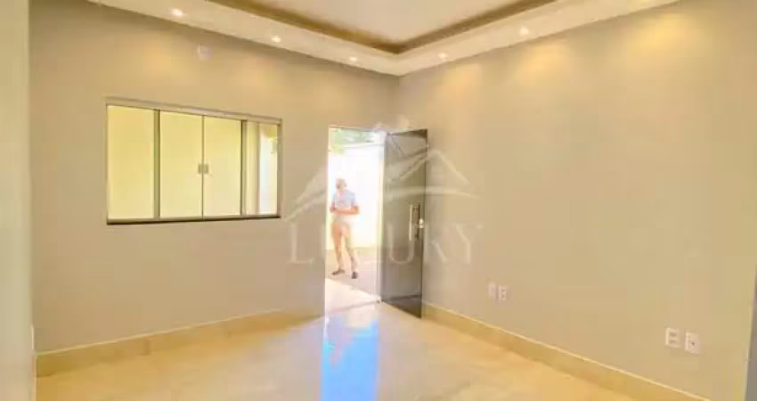 Casa de 3 quartos sendo 1 suíte - centro - Senador Canedo, a 300m da Adrenaline