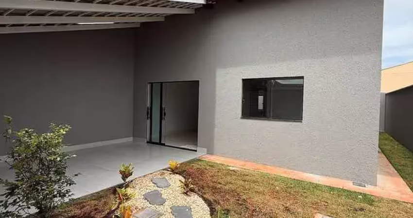 Casa de 3 quartos - 1 suíte - Bem Localizada Vila são Sebastião - Senador Canedo