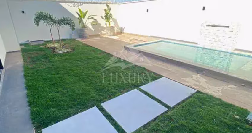 Casa de Alto Padrão com 4 Suítes e Piscina – Bairro das Indústrias - com piscina