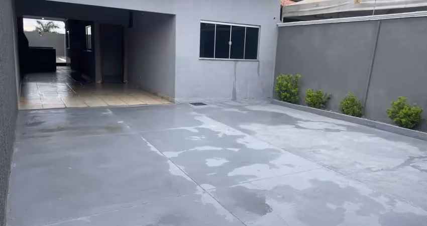 Casa Térrea com Piscina – Bairro Cardoso, Aparecida de Goiânia