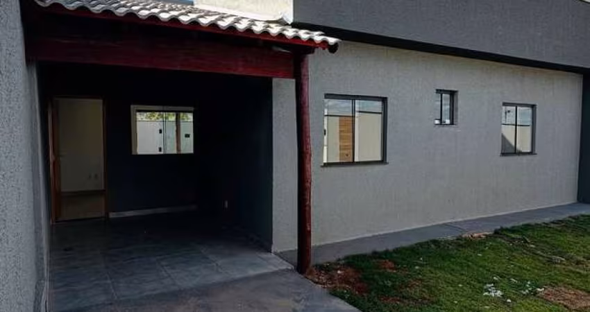 Casa de esquina com 3 quartos e área gourmet no Setor Ravena