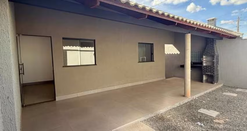 Casa Nova com 2 Quartos (1 Suíte) para Alugar no Residencial Laranjeiras