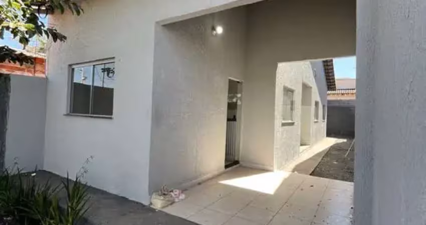 Casa aconchegante de 2 quartos no laranjeiras em frente à escola abdon
