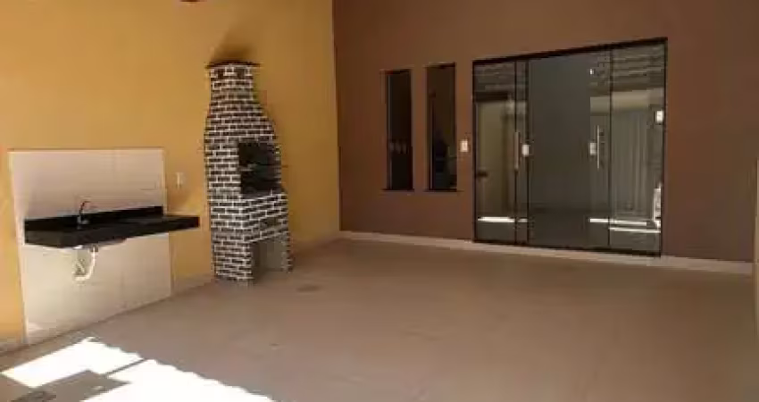Residência prado com 2q sendo 1 suíte, porcelanato e lazer diferenciado