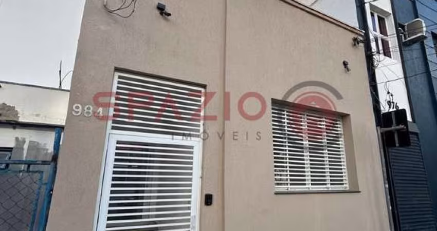 Casa com 3 quartos para alugar no Cambuí, Campinas 