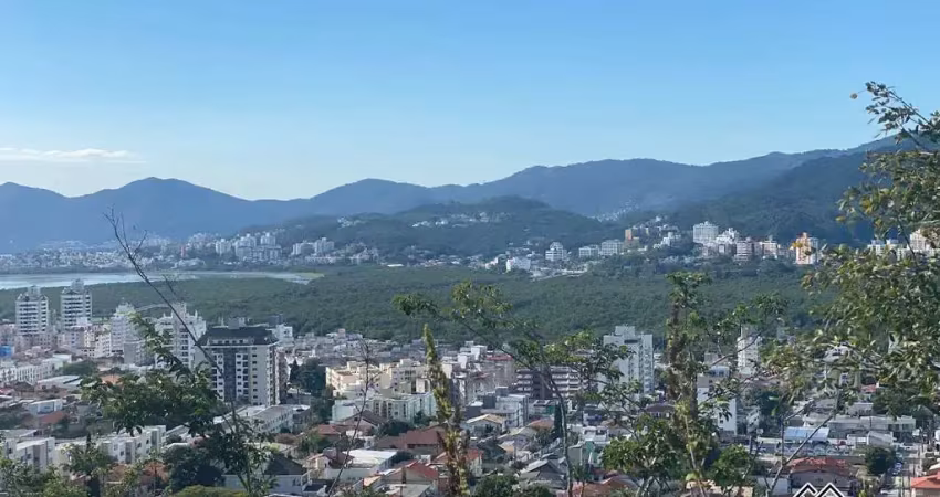 Terreno em condomínio fechado à venda na Rua Zanzibar do Nascimento Lins, 5, Trindade, Florianópolis