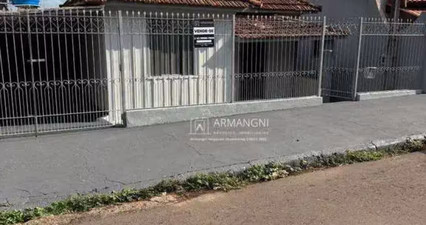 Casa com 3 dormitórios à venda, 100 m² por R$ 260.000 - Centro - Cornélio Procópio/PR