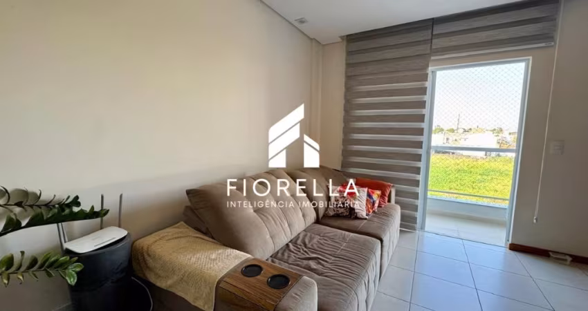 Apartamento com 02 dormitórios localizado no bairro Areias - São José/SC