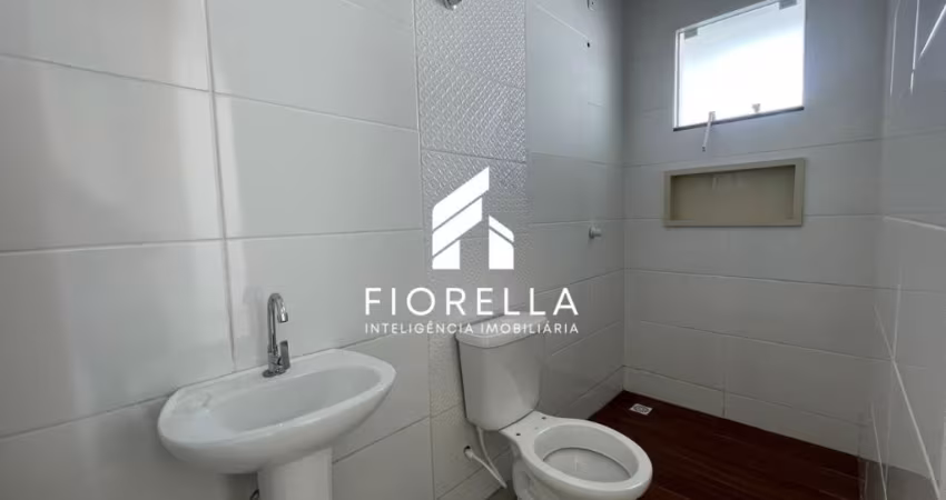 Casa nova à venda com 02 dormitórios, 02 vagas, no bairro Bela Vista em Palhoça-SC.
