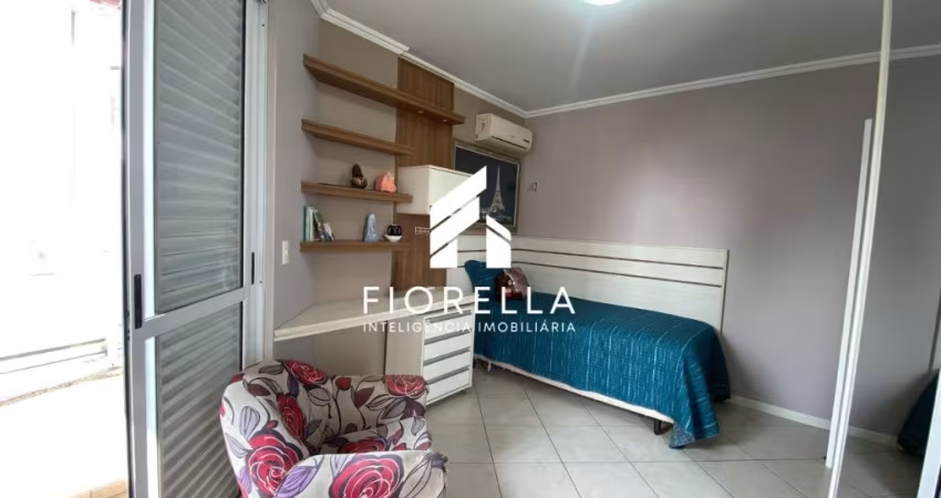 Apartamento com 03 dormitórios 01 suite no Coração do Kobrasol, São José.