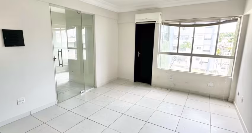 Alugo Sala Comercial de 44m² no Centro Odonto Médico Natal - Petrópolis