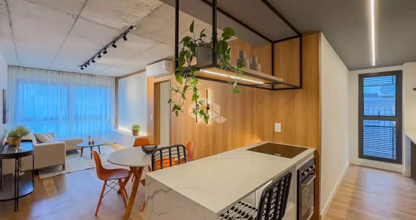 Novo, mobiliado e decorado. ap de 2 dormitórios com vaga e depósito.