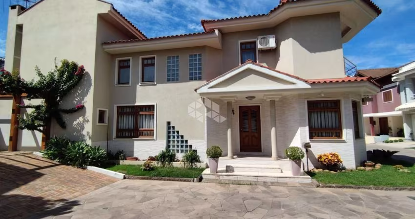 CASA EM CONDOMÍNIO NO ECOVILLE, 3 DORMITÓRIOS, SENDO 1 SUÍTE MASTER, 3 BANHEIROS, 2 VAGAS