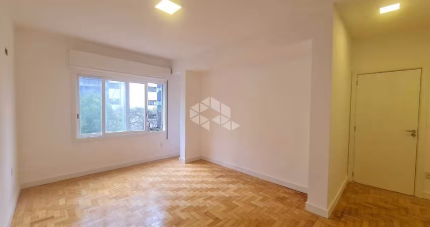 Apartamento Petrópolis Reformado