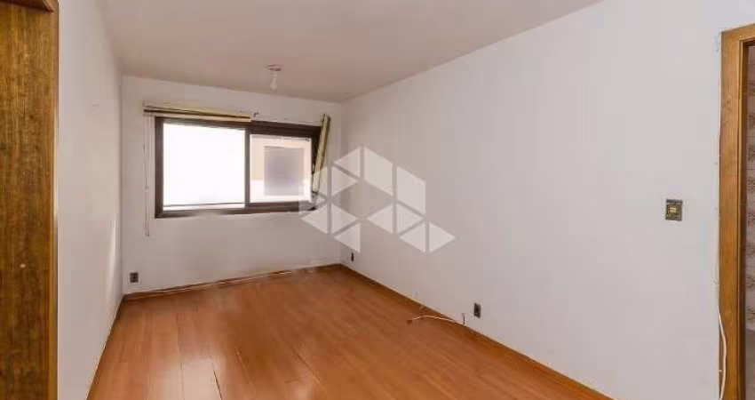 Apartamento com dois quartos e vaga de garagem, no Petrópolis