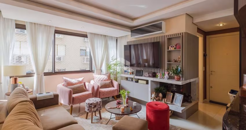 Apartamento com duas suítes, lareira e churrasqueira no Petrópolis